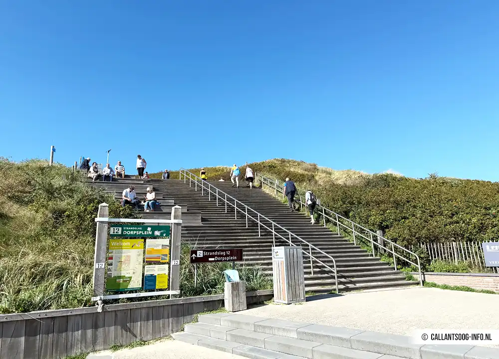 Trap Dorpsplein Callantsoog